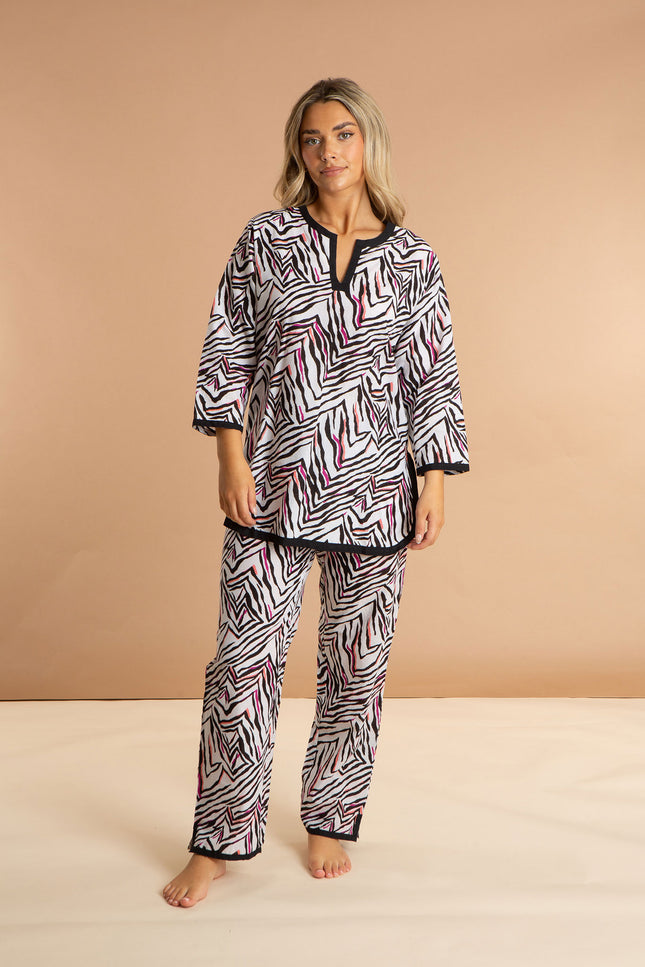 Ladies Cotton Animal Printed Pyjamas - Savannah
